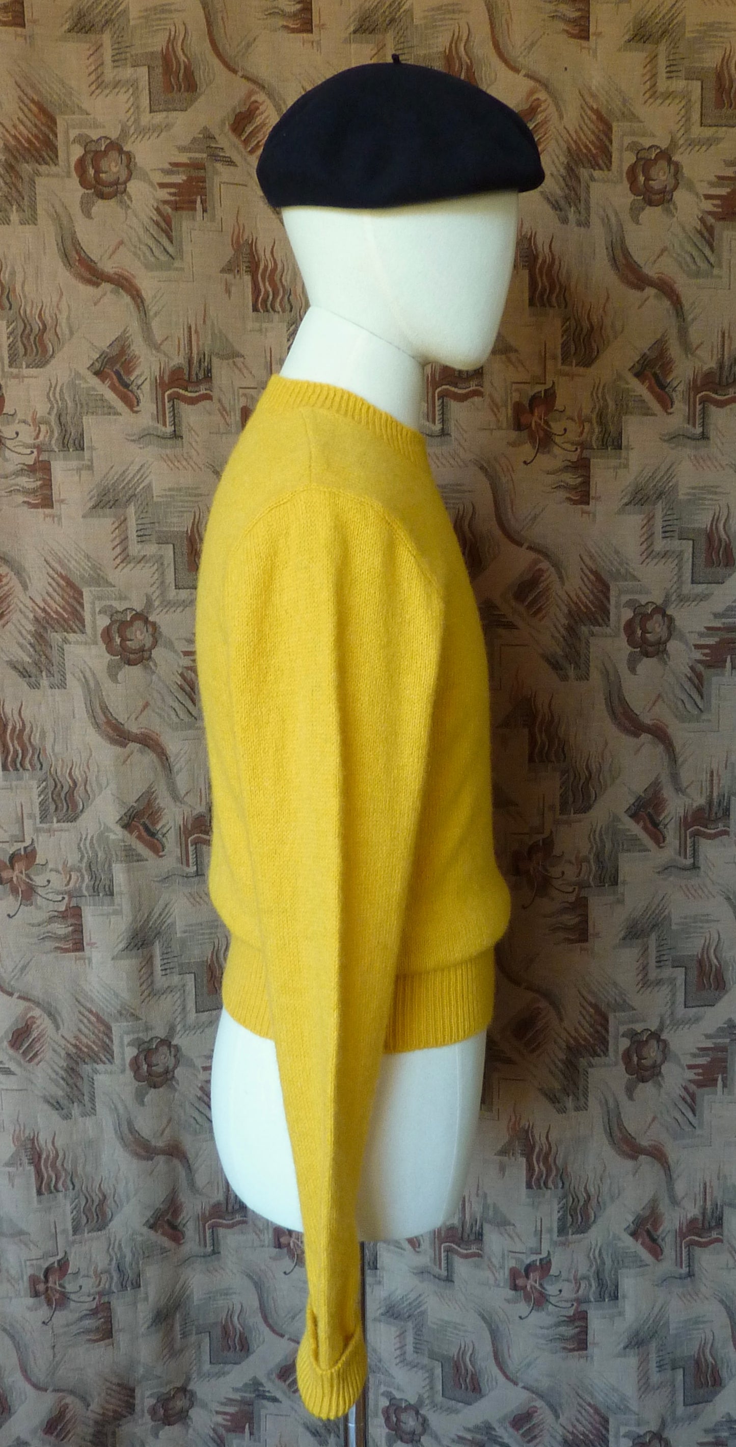 Old Fashioned Garments Vintage Reproduction 1940s Mens Round Neck Jumper Dandelion Yellow Sweater S