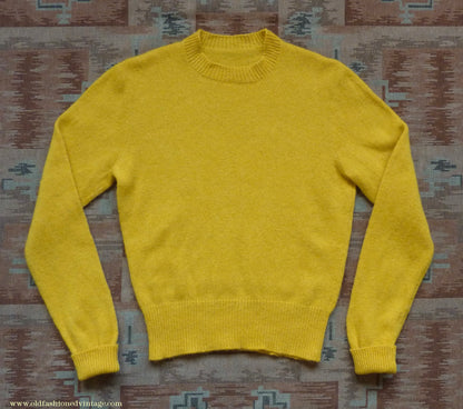 Old Fashioned Garments Vintage Reproduction 1940s Mens Round Neck Jumper Dandelion Yellow Sweater S
