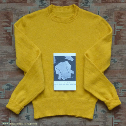 Old Fashioned Garments Vintage Reproduction 1940s Mens Round Neck Jumper Dandelion Yellow Sweater S