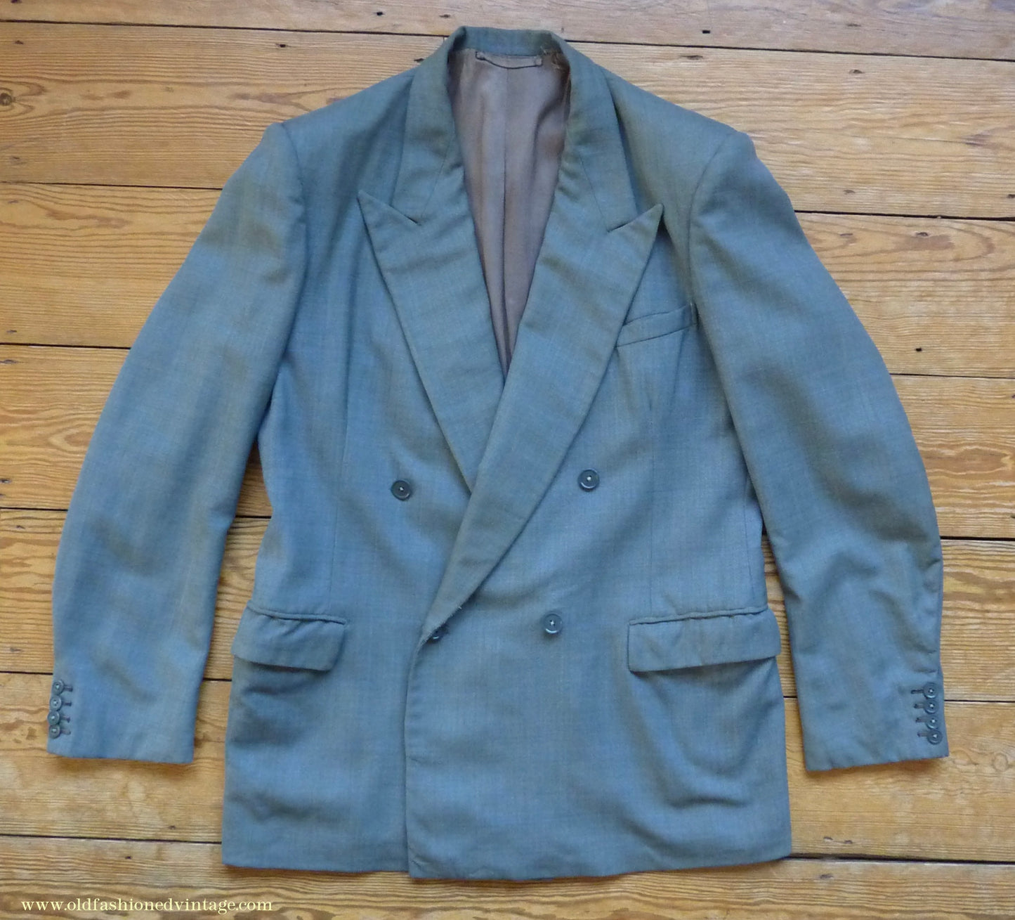 Vintage Mens 1940s CC41 Double Breasted Suit Light Grey Wool Blue Windowpane Check 42"