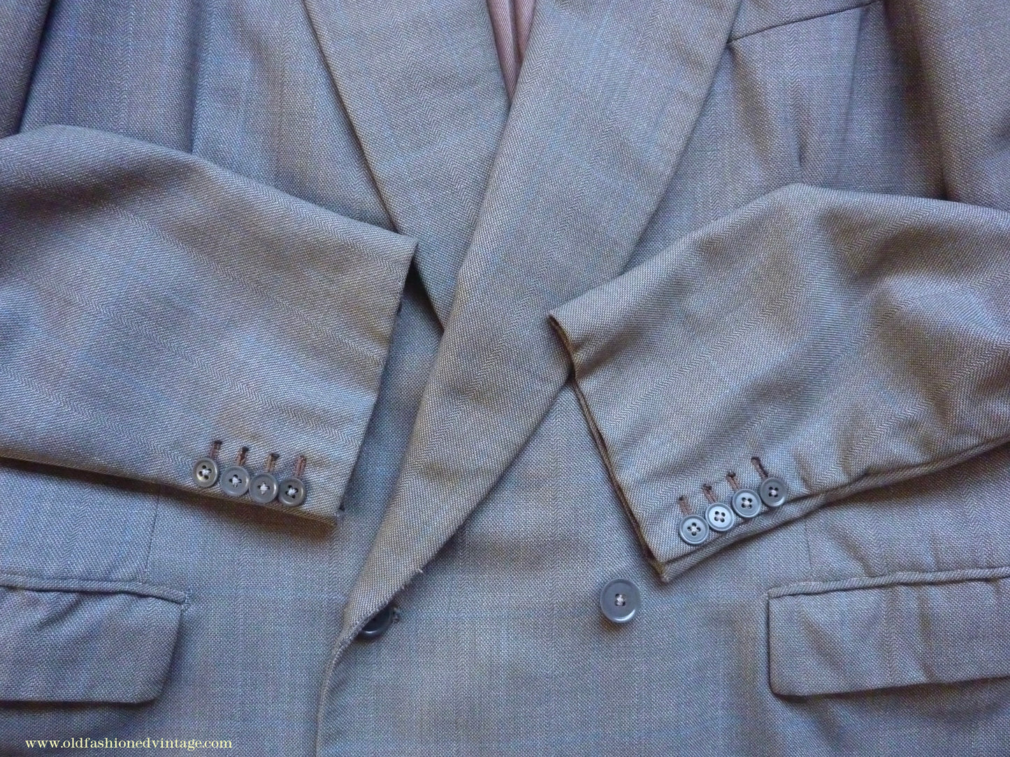 Vintage Mens 1940s CC41 Double Breasted Suit Light Grey Wool Blue Windowpane Check 42"