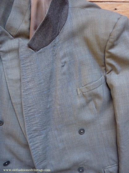 Vintage Mens 1940s CC41 Double Breasted Suit Light Grey Wool Blue Windowpane Check 42"