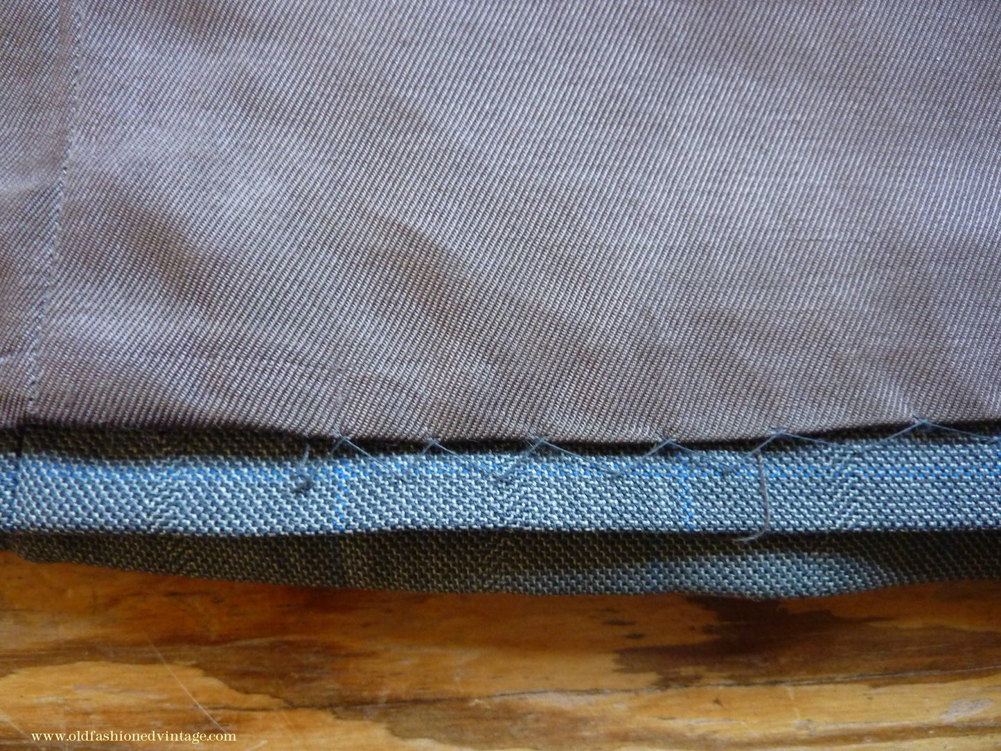 Vintage Mens 1940s CC41 Double Breasted Suit Light Grey Wool Blue Windowpane Check 42"