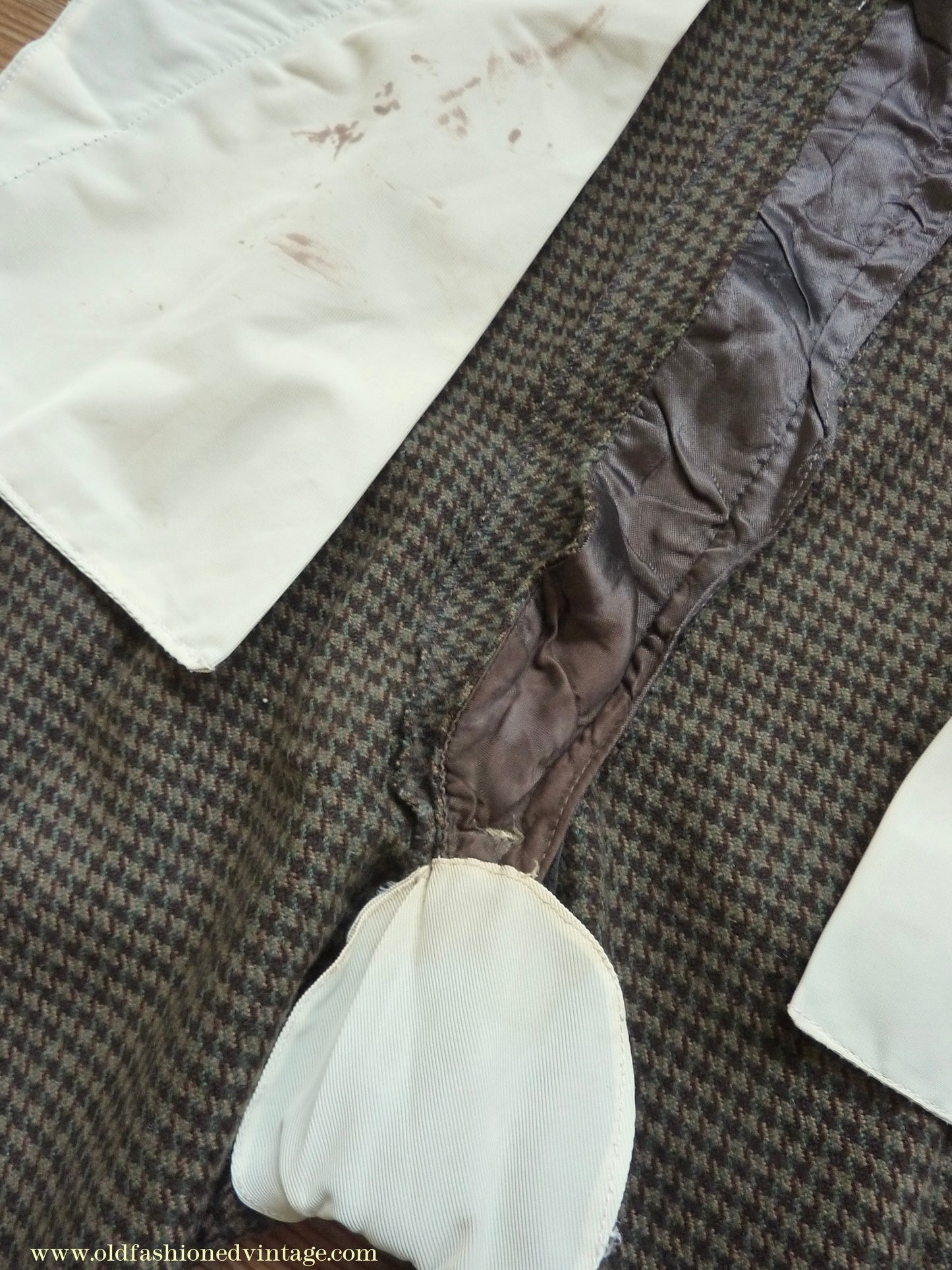 Vintage Mens 1960s/70s 1930s Style 3 Piece Tweed Suit Action Back Belt Jacket Plus Fours & Trousers