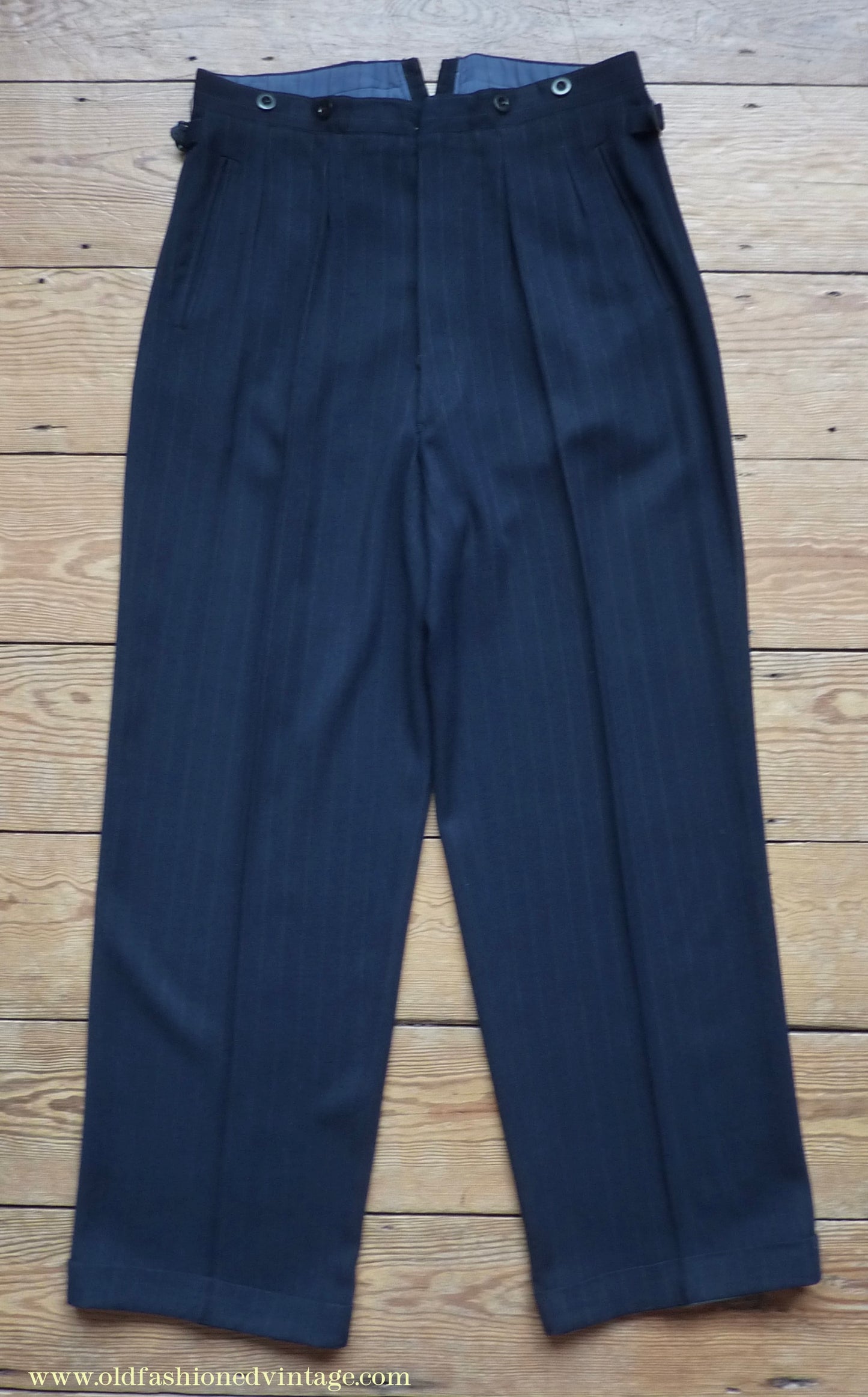 Vintage Mens 1940s European Tailored 2 Piece Suit Dark Blue Pinstripe Rayon Single Breasted 38"