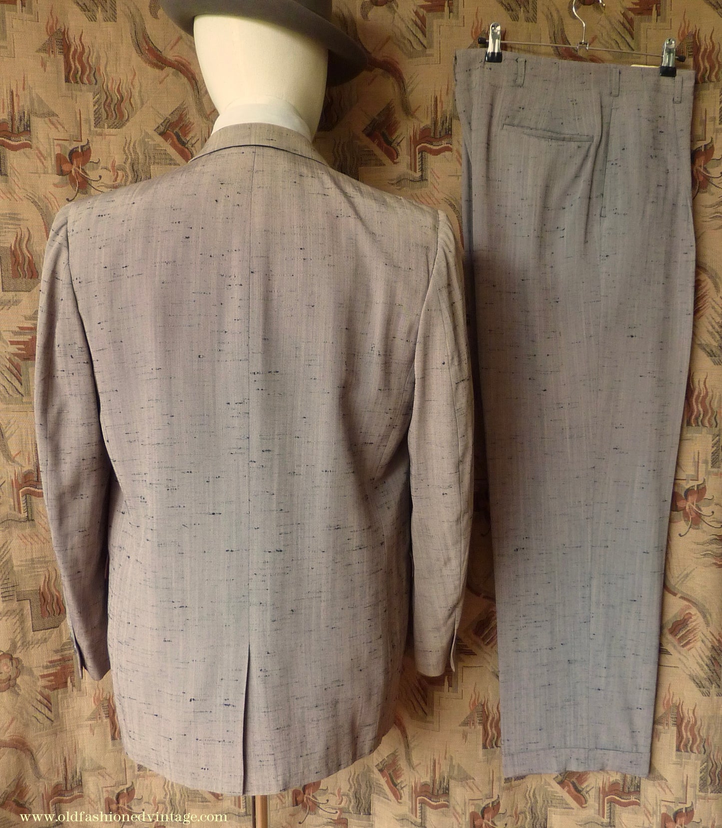 Vintage Mens 1950s American Suit Flecked Slub Shot Silk Effect Rayon Pinky Taupe Grey Black 40"