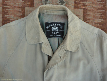 Vintage Mens 1950s 1960s Single Breasted Raglan Raincoat Khaki Beige Trench Coat Mac XS