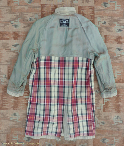 Vintage Mens 1950s 1960s Single Breasted Raglan Raincoat Khaki Beige Trench Coat Mac XS