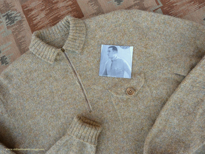 Old Fashioned Garments Vintage Reproduction 1930s 1940s Mens Zip Neck Chest Pocket Jumper Natural Straw Beige Melange Polo Sweater M/L