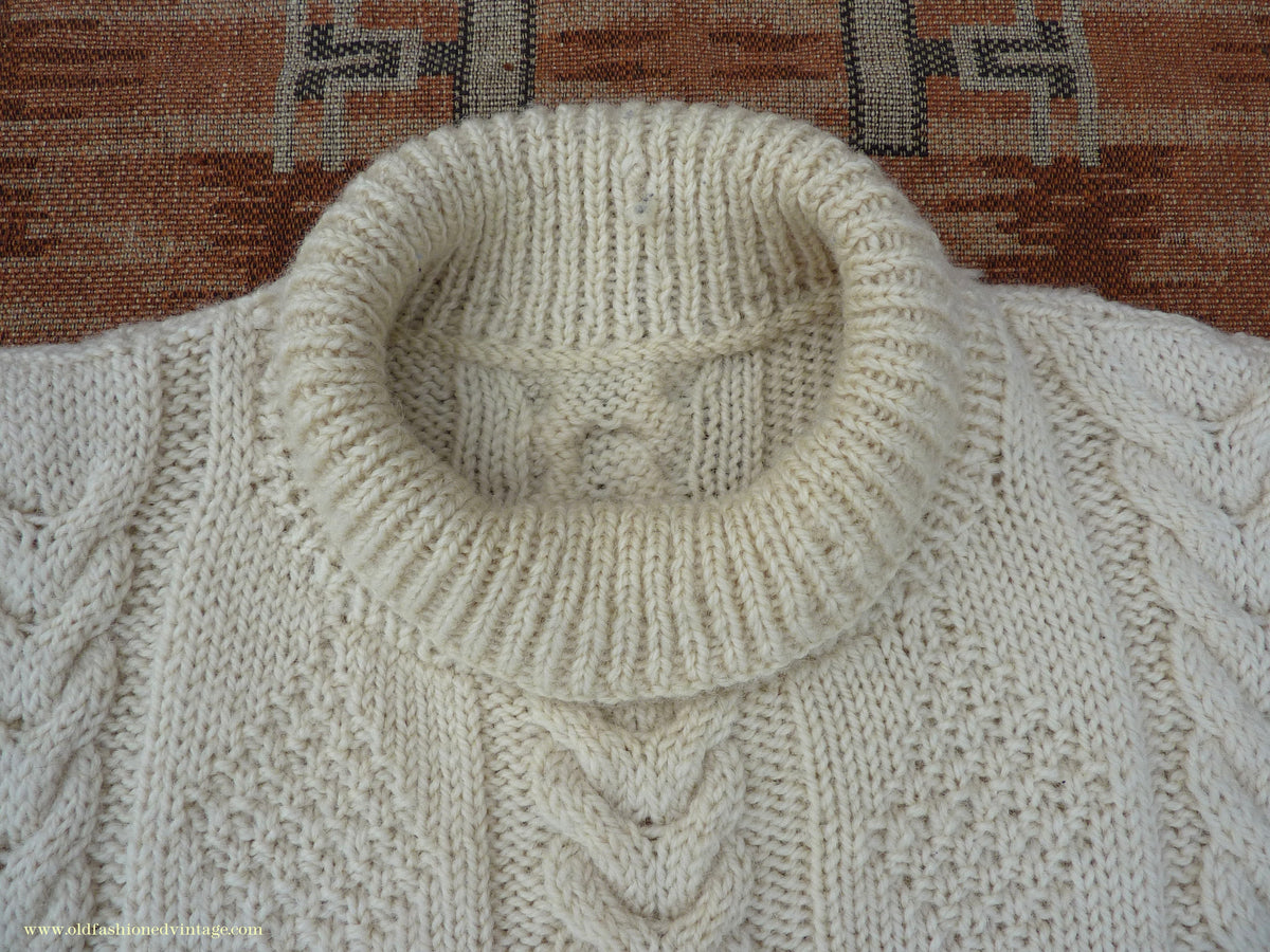Vintage Mens 1960s Cream Hand Knitted Roll Neck Sweater Cable Knit Jumper Pullover L
