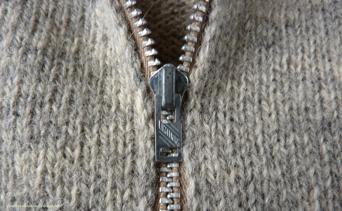 Old Fashioned Garments Vintage Reproduction 1940s Mens Long Collar Zip Neck Jumper Light Grey Melange Wool Polo Sweater L