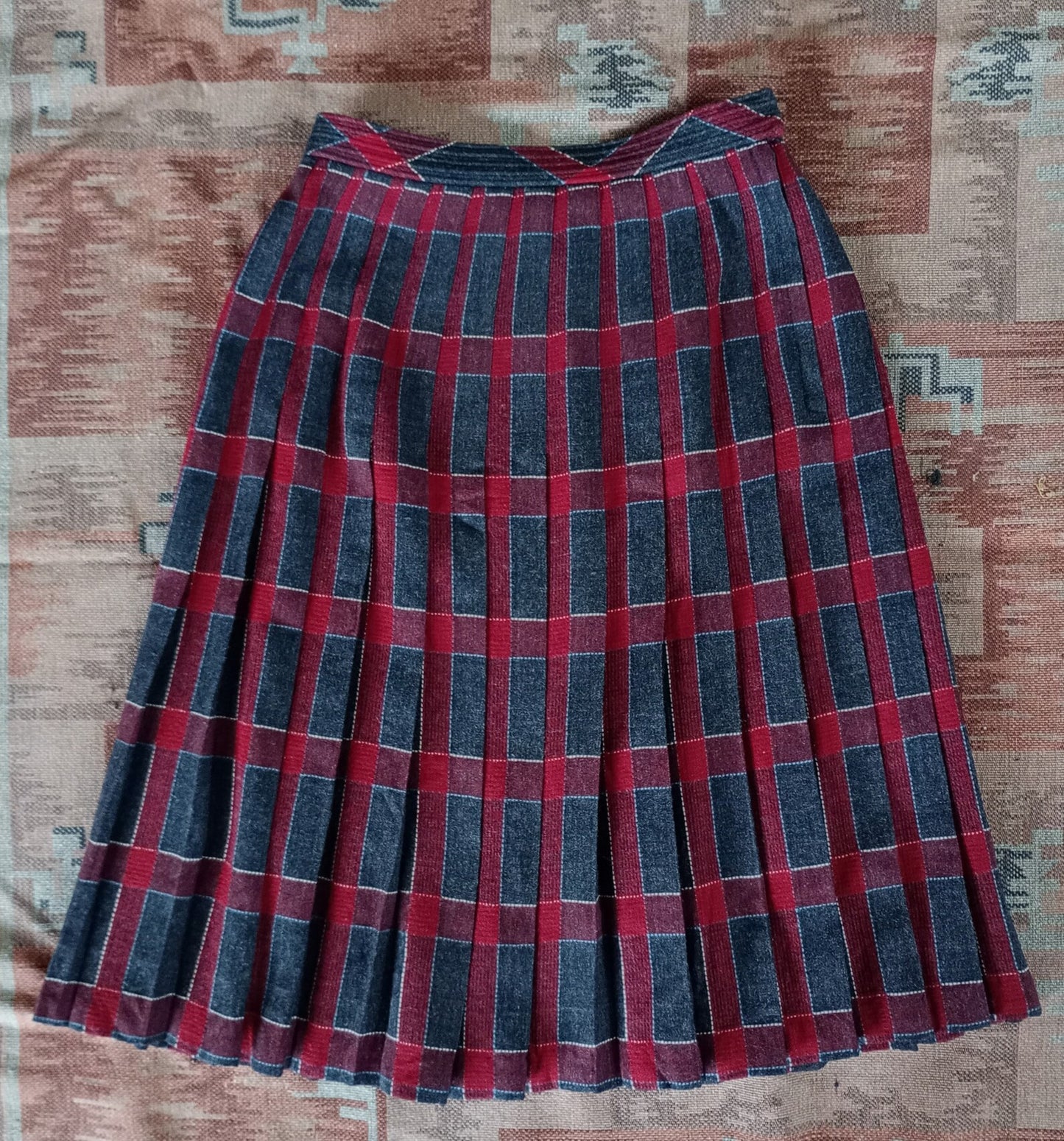 Vintage 1940s Pleated Skirt Tweed Checked Plaid Wool High Waist Red Grey UK S