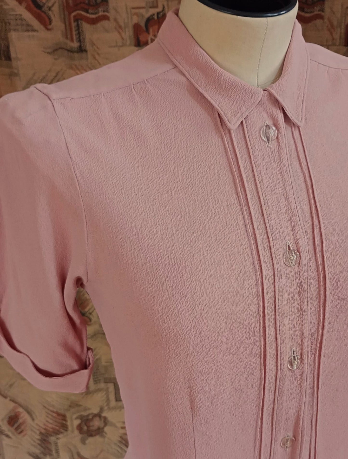 Vintage 1940s Pink Crepe Blouse Short Sleeved Shirt UK XS