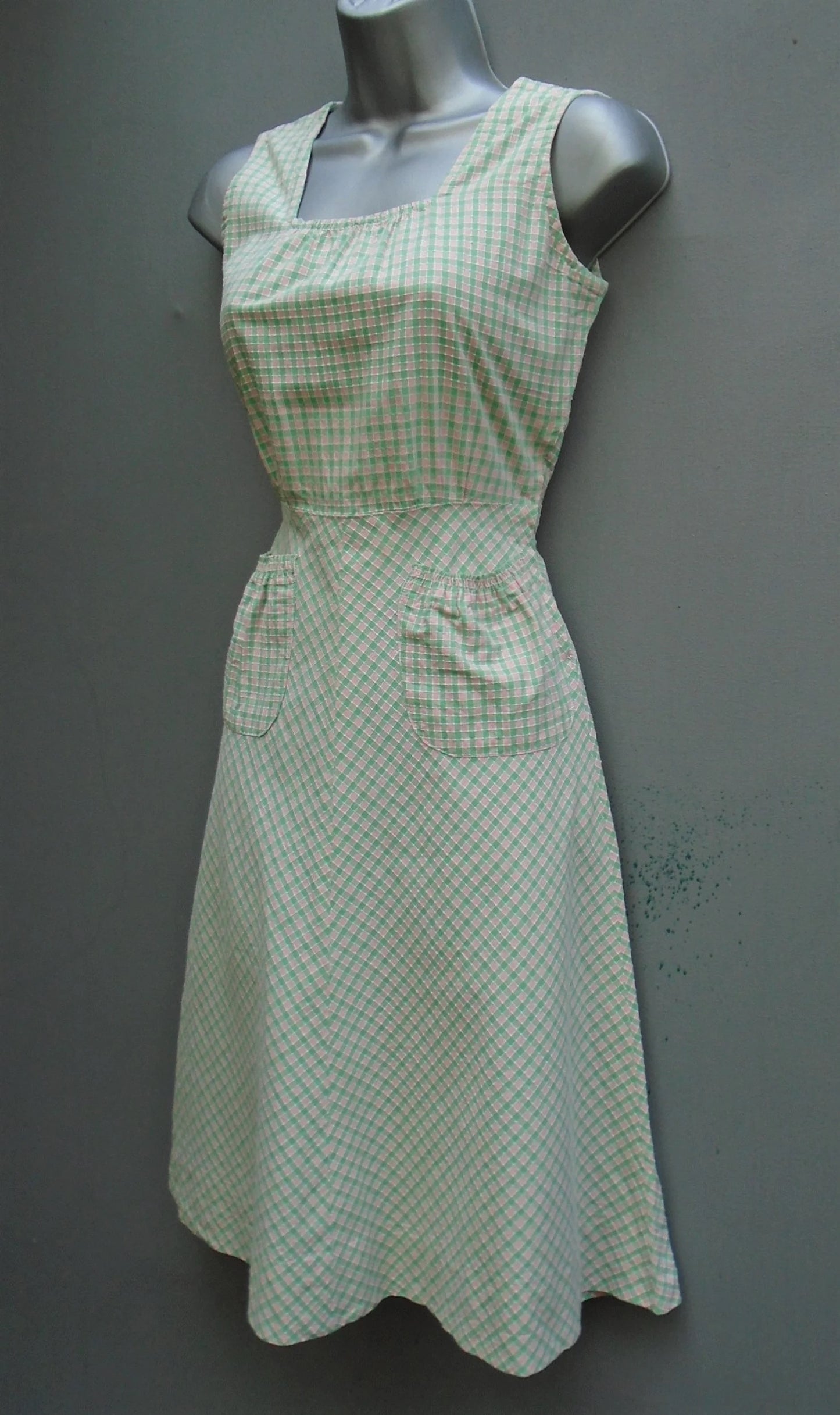 Vintage 1940s Pinafore Sun Dress Checked Cotton Sleeveless Novelty Pockets UK XS