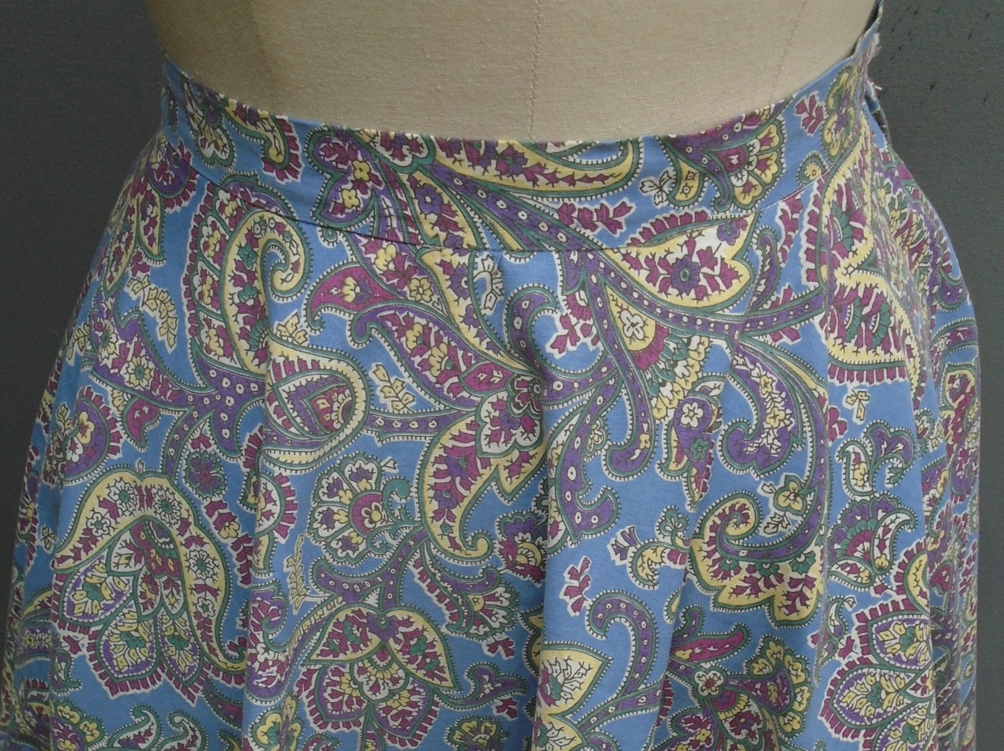 Original Vintage 1950s St. Michael Circle Skirt Paisley Printed Cotton Novelty Print UK S/M