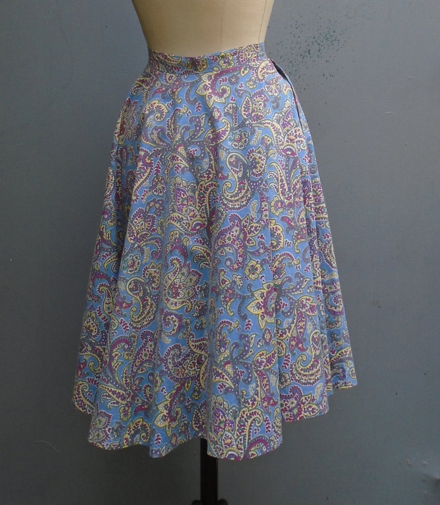 Original Vintage 1950s St. Michael Circle Skirt Paisley Printed Cotton Novelty Print UK S/M