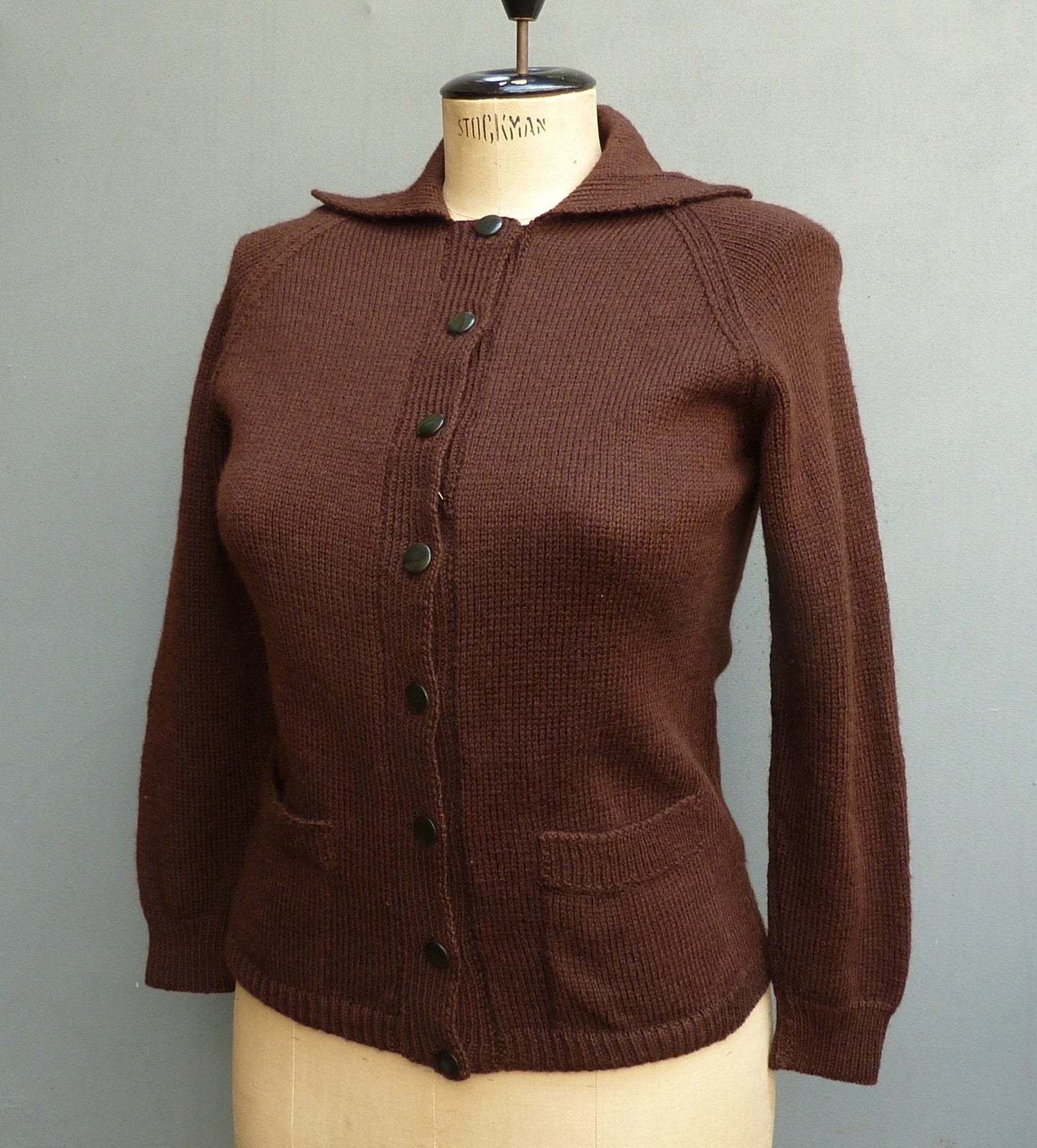 Vintage Hand Knitted 1950s 60s Chocolate Brown Raglan Cardigan UK L